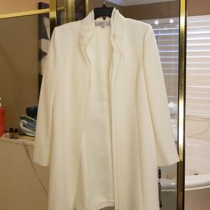 Tahari  Sz 10 NWT lined long couture club jacket